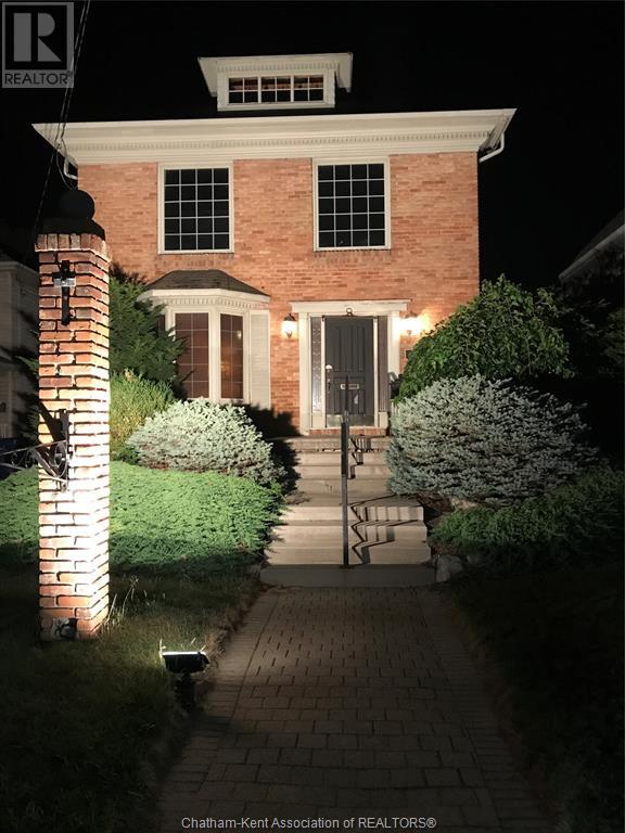 Property at 257 ST CLAIR STREET image 2