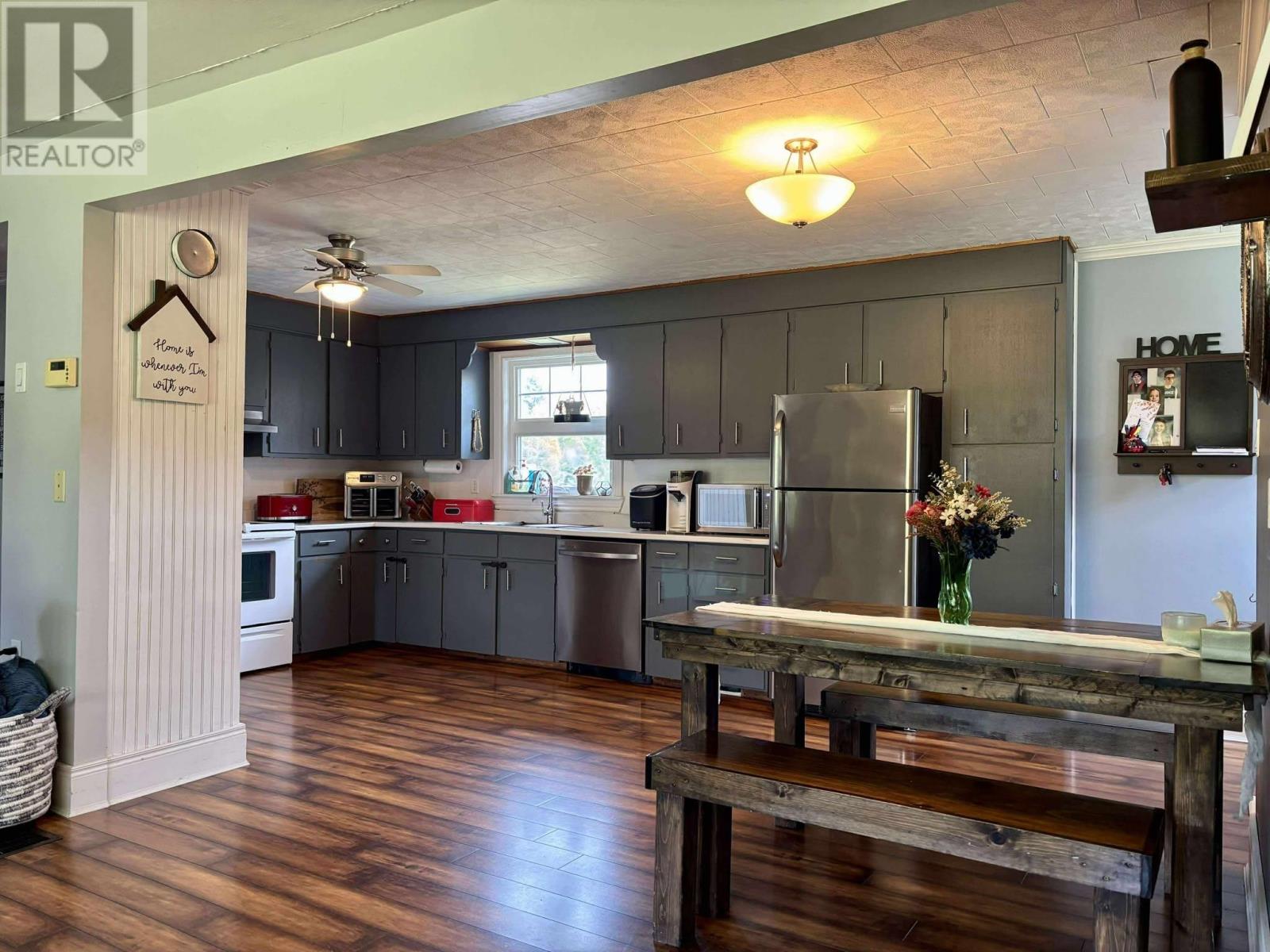 749 Line Road, Milltown Cross, Prince Edward Island  C0A 1R0 - Photo 11 - 202517856