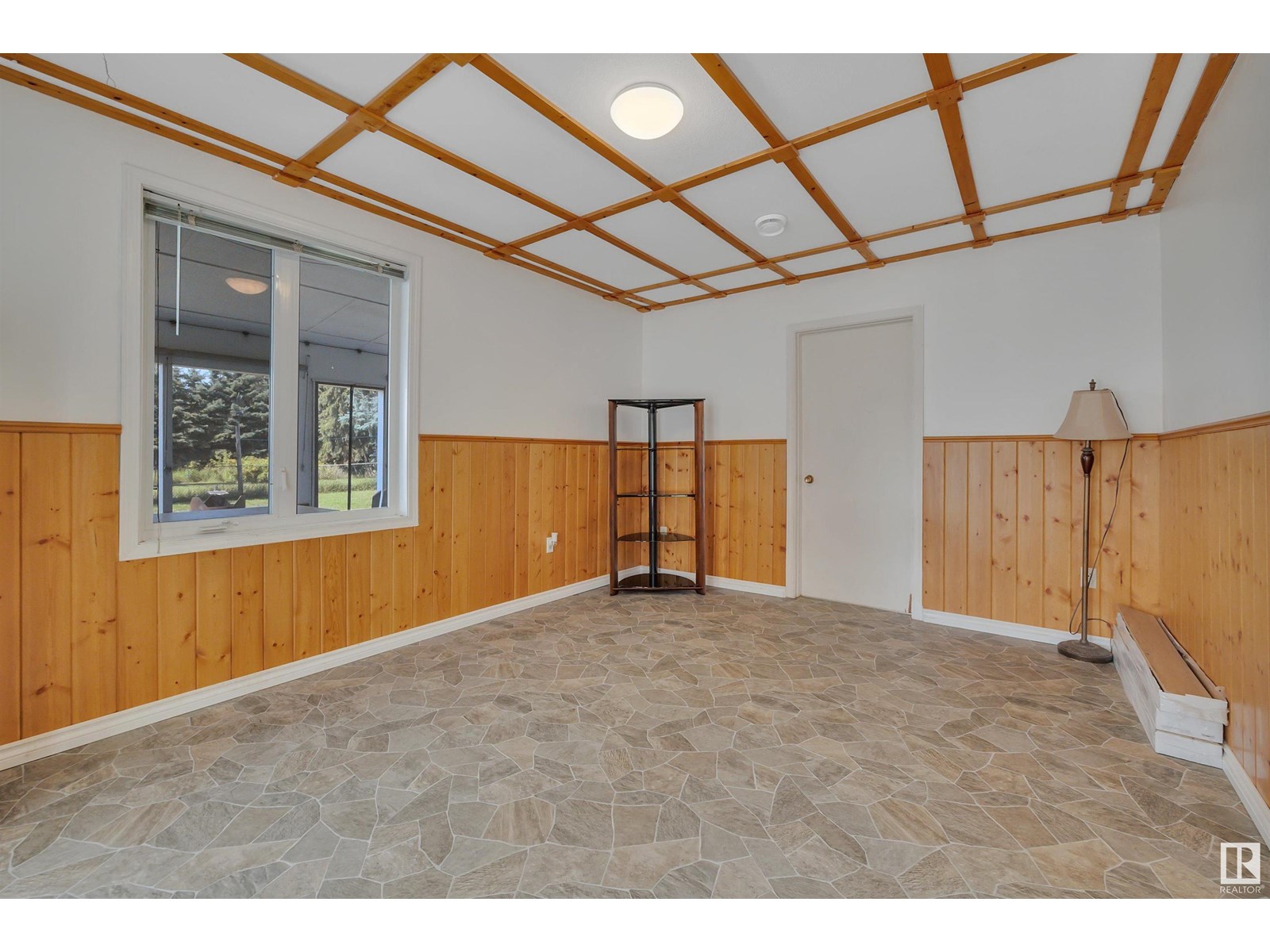 Property at 50340 RGE ROAD 241 image 2