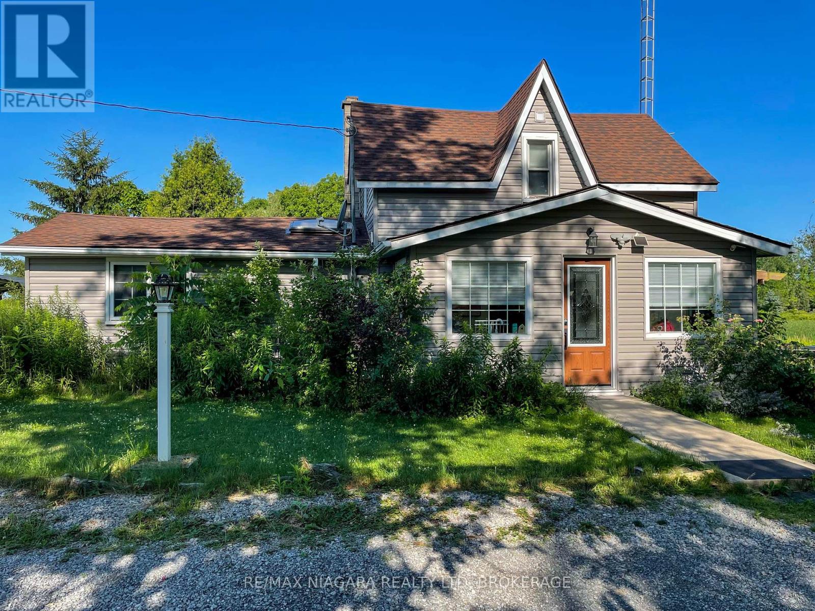 9959 Beck Road, Niagara Falls, Ontario  L2E 6S6 - Photo 1 - X12263961