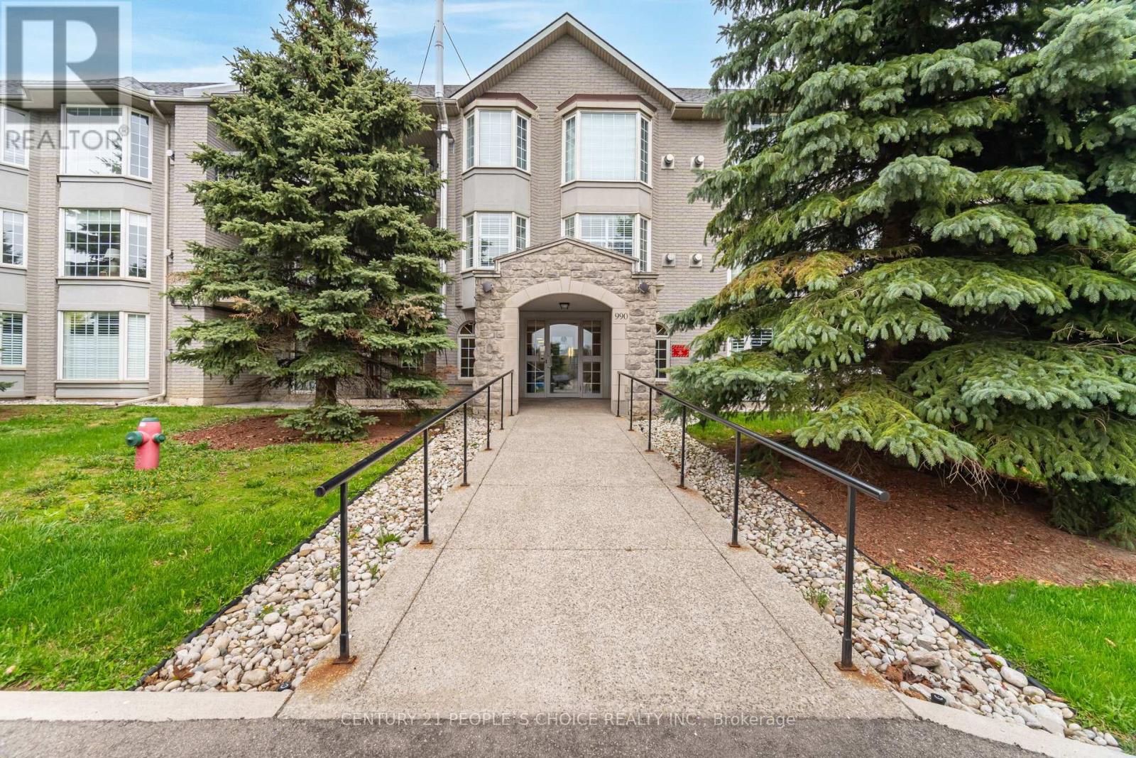 Property at 308 - 990 GOLF LINKS ROAD image 2