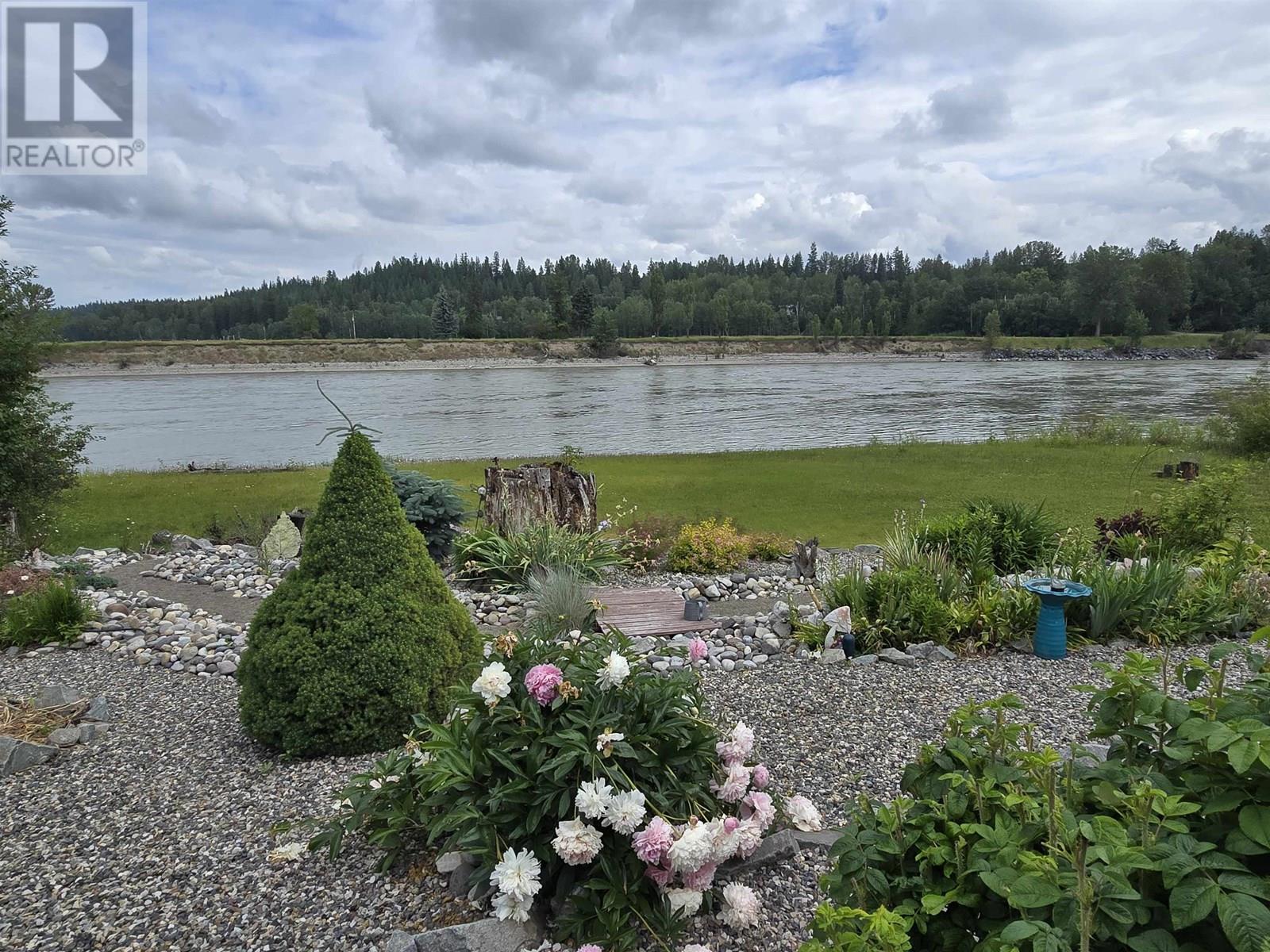 Property at 158 1702 DYKE ROAD image 3