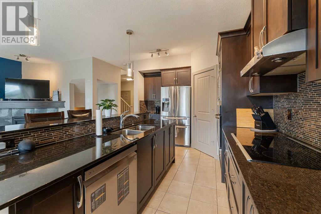 166 Hillcrest Circle Sw, Airdrie, Alberta  T4B 0Y5 - Photo 8 - A2236945