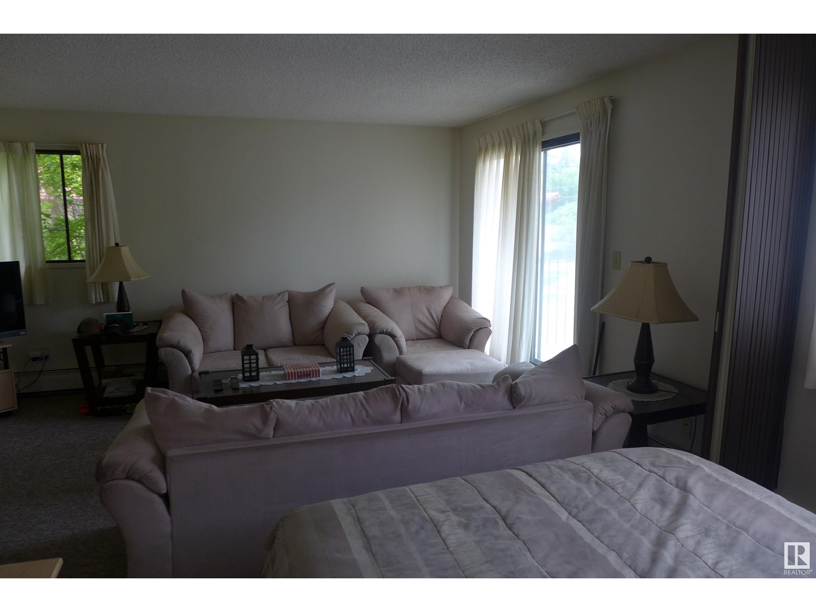 Property at 11348 97 ST NW image 5