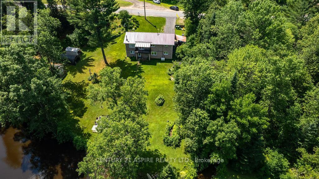 539 Schwan Road, Laurentian Valley, Ontario  K8A 6W8 - Photo 34 - X12293034
