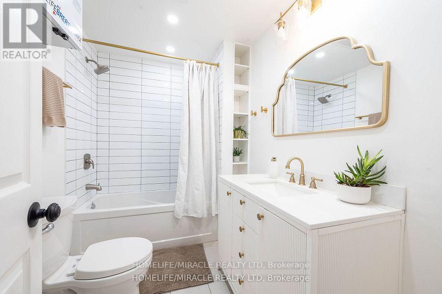 1 Givins Street, Toronto, Ontario  M6J 2X5 - Photo 12 - C12296332