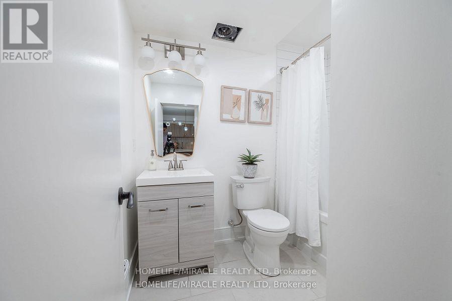 1 Givins Street, Toronto, Ontario  M6J 2X5 - Photo 20 - C12296332
