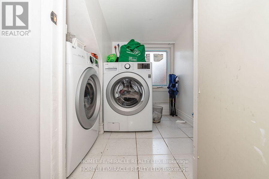 1 Givins Street, Toronto, Ontario  M6J 2X5 - Photo 45 - C12296332