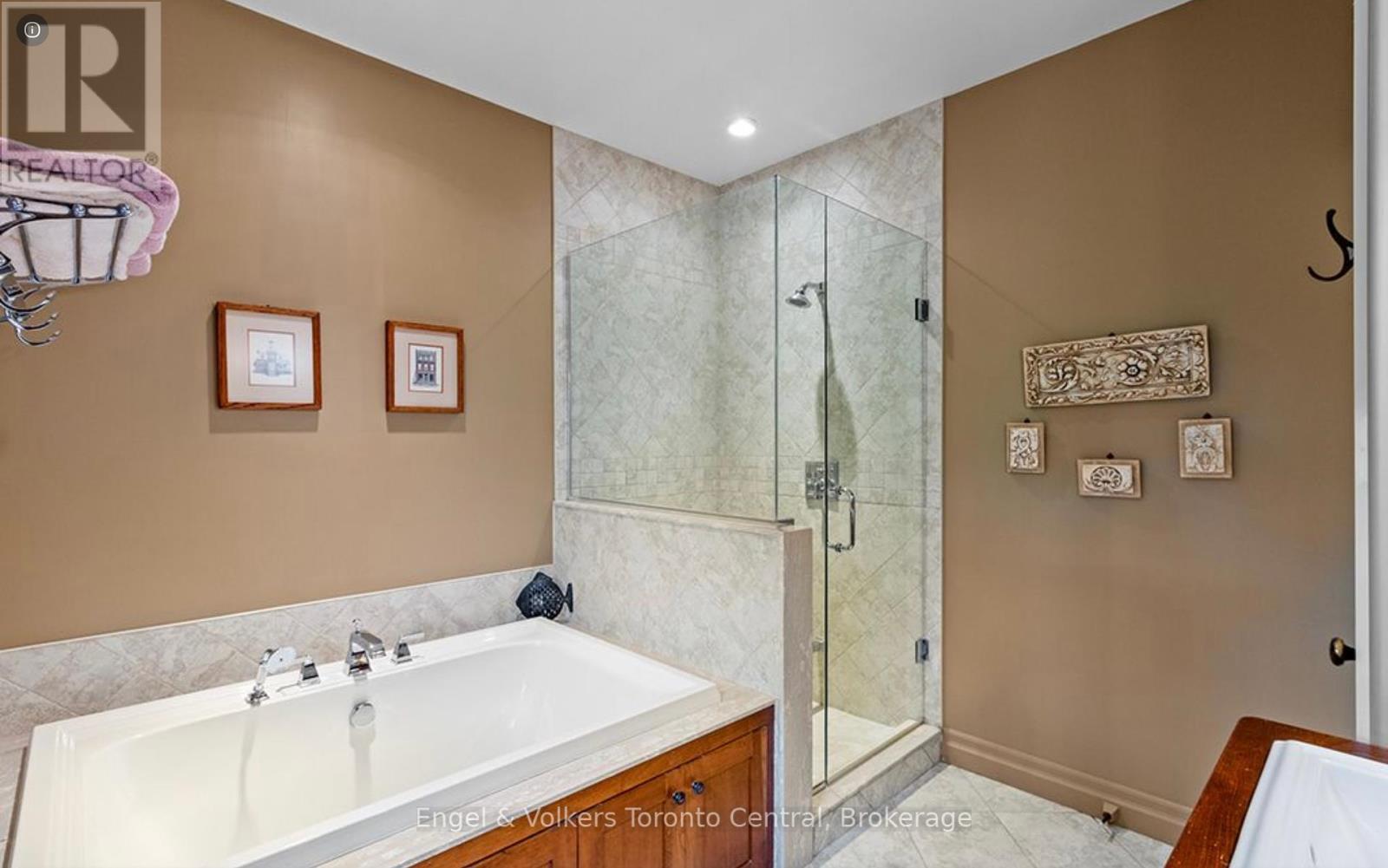 19 Georgian Manor Drive, Collingwood, Ontario  L9Y 3Z1 - Photo 25 - S12281185