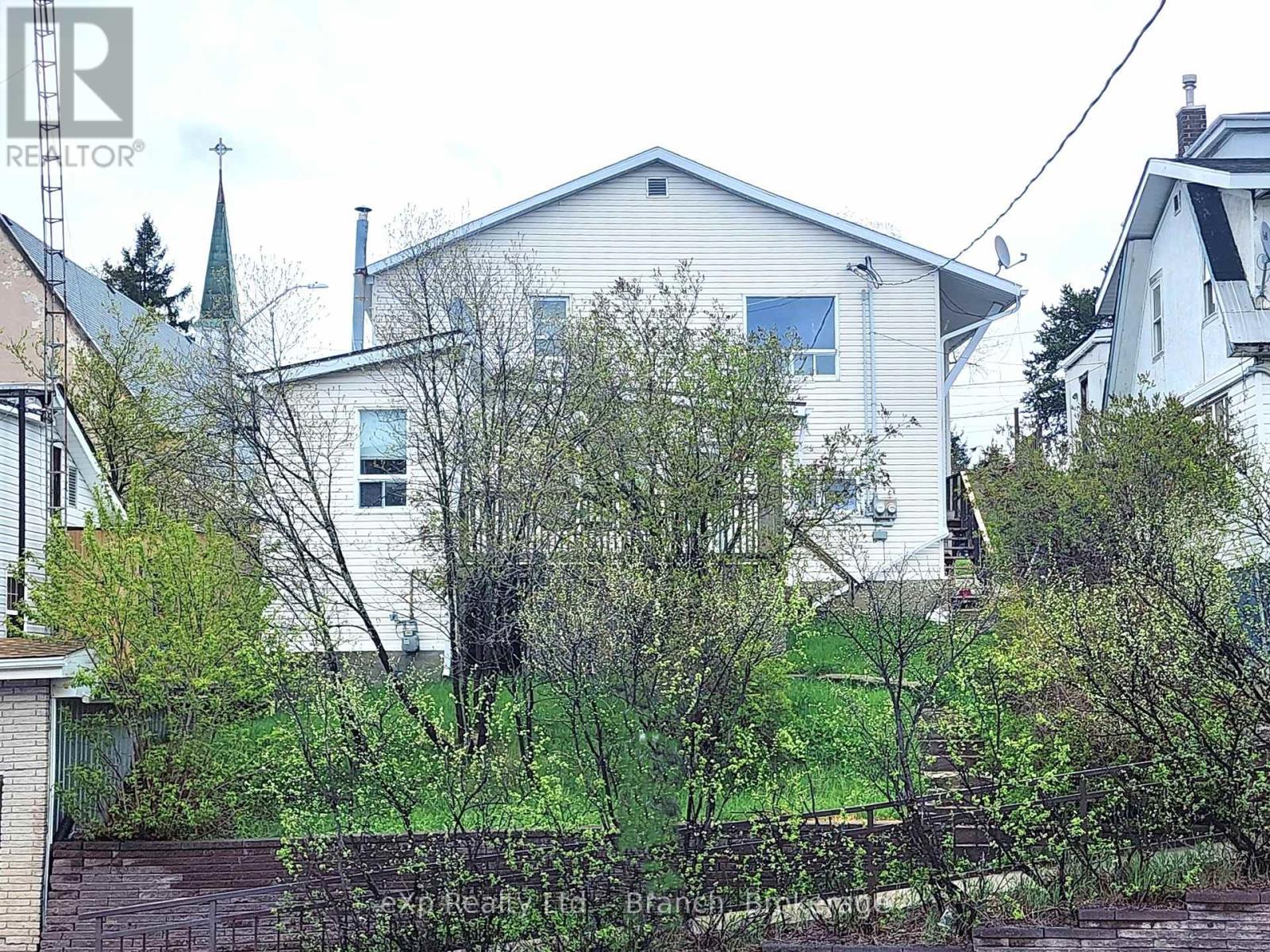 34 Duncan Avenue S, Kirkland Lake, Ontario  P2N 1X6 - Photo 2 - T12168608