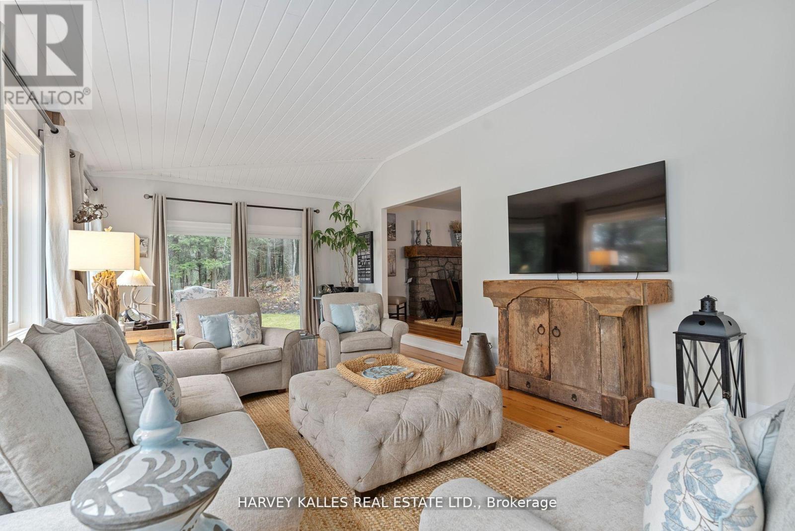 Unit 2 - 2045 Muskoka Rd 118w, Muskoka Lakes, Ontario  P1L 1W8 - Photo 6 - X12296309