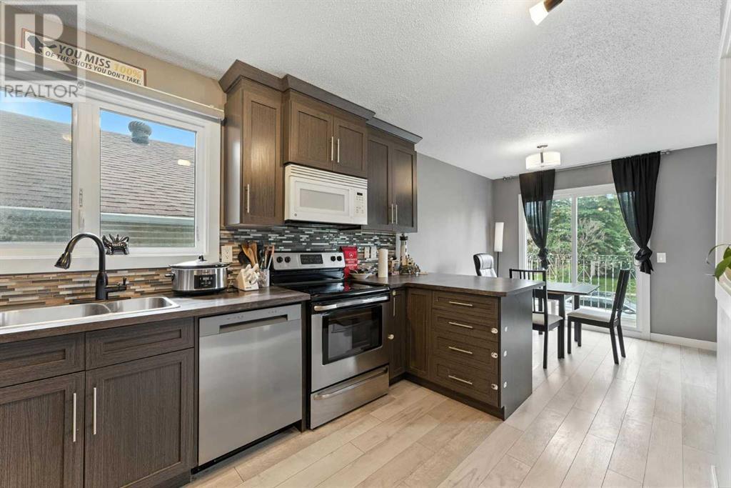 Property at 1, 125 10 Avenue NE image 5