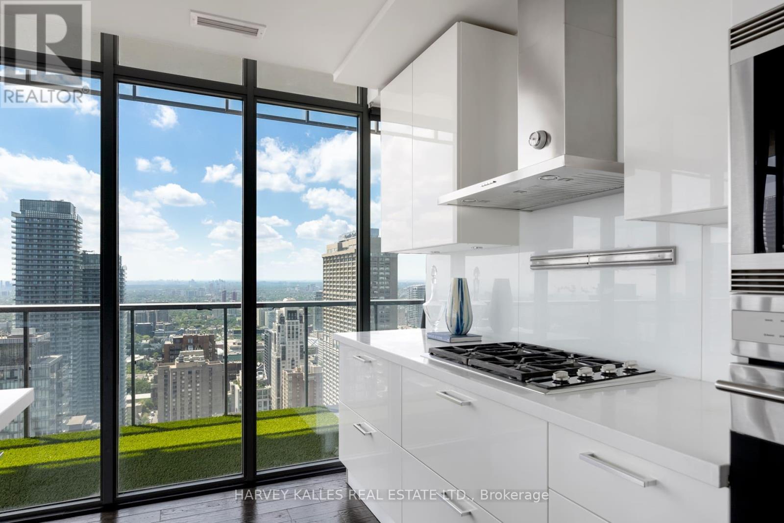 Ph4503 - 33 Charles Street E, Toronto, Ontario  M4Y 1R9 - Photo 10 - C12296353