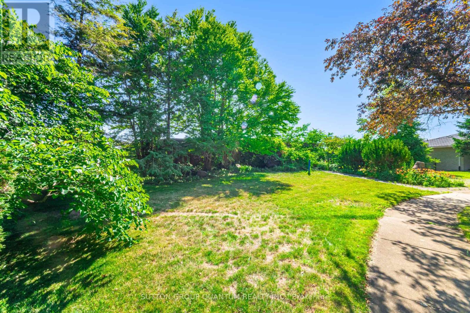 1390 Captain Court, Mississauga, Ontario  L5J 1A8 - Photo 16 - W12275559