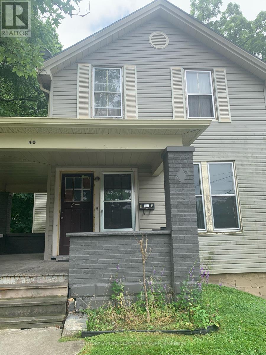 Property at 40 SPRINGBANK DRIVE image 1