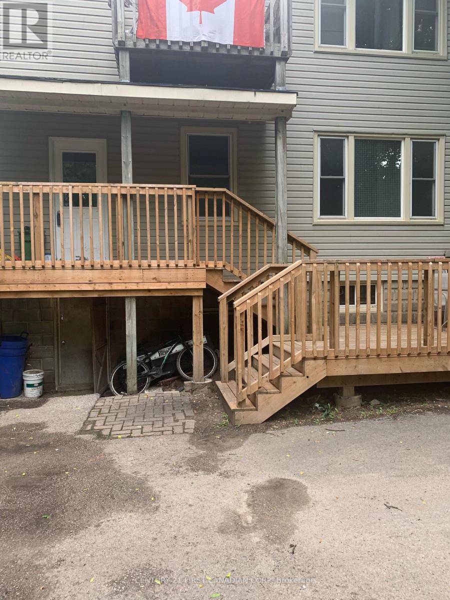 40 Springbank Drive, London South, Ontario  N6J 1E3 - Photo 13 - X12217350