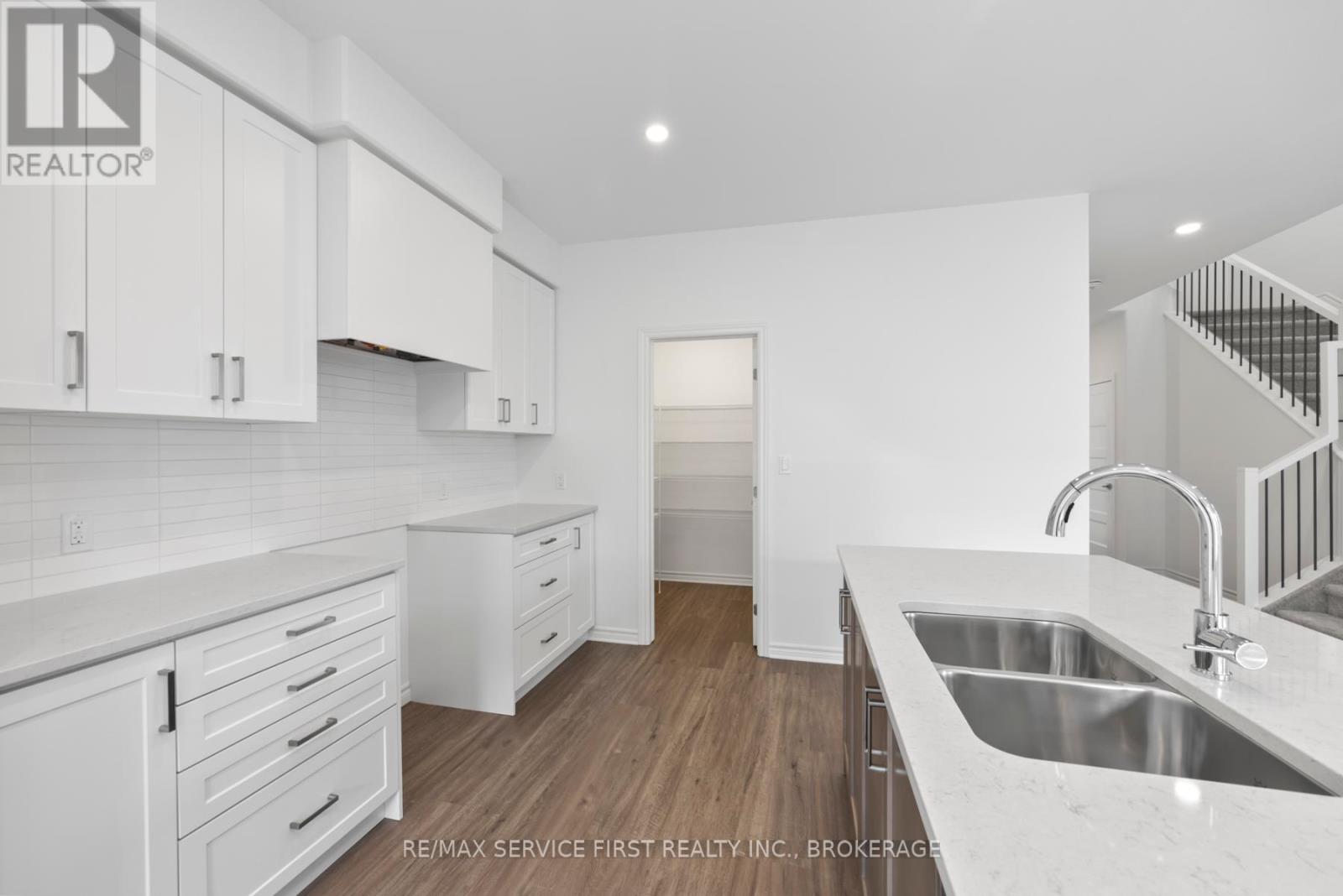 E71 - 1325 Turnbull Way, Kingston, Ontario  K7P 0T6 - Photo 21 - X12296368