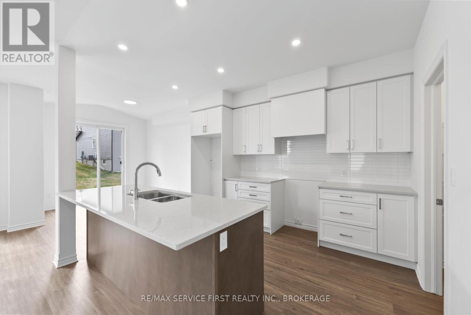 E71 - 1325 Turnbull Way, Kingston, Ontario  K7P 0T6 - Photo 24 - X12296368
