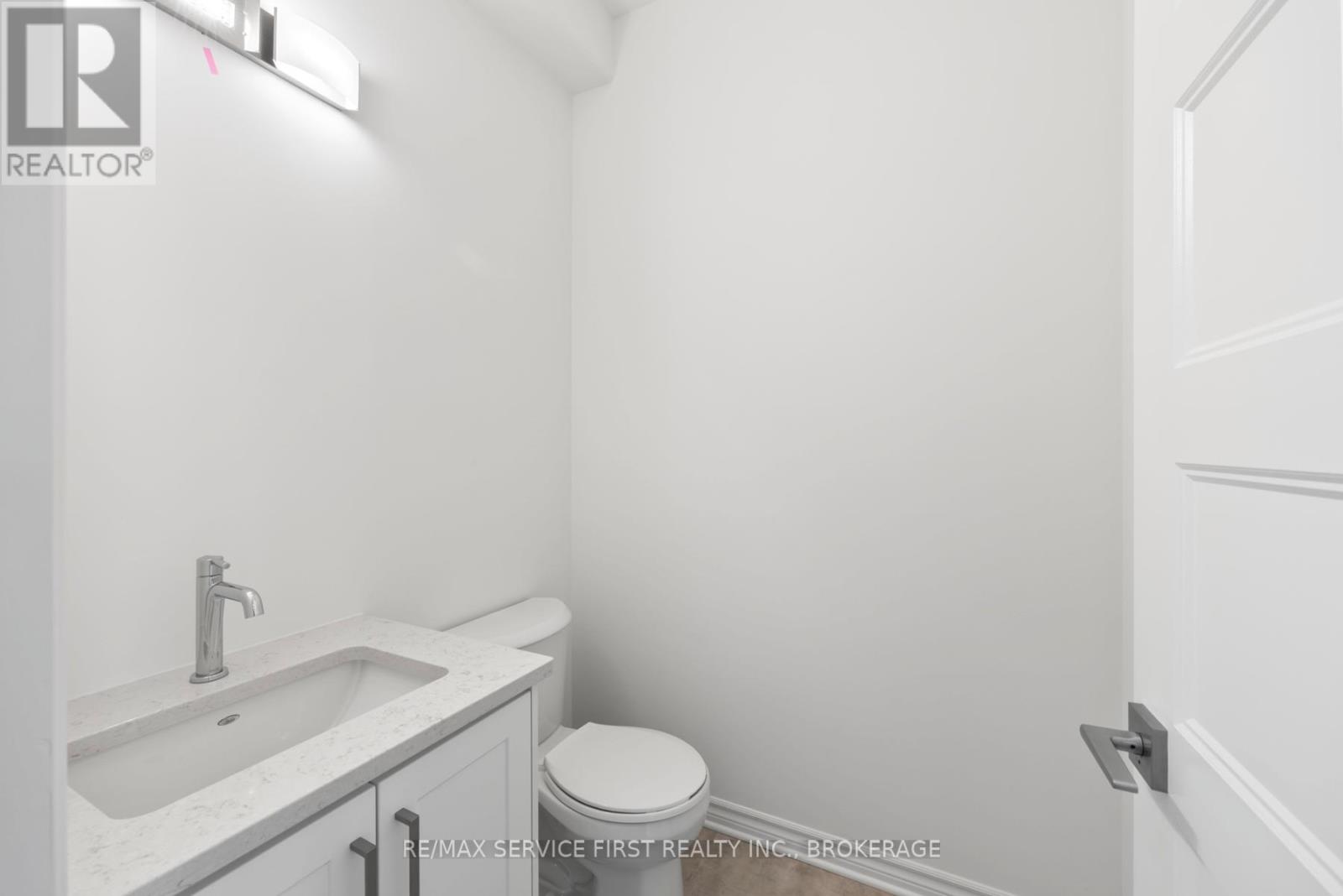 E71 - 1325 Turnbull Way, Kingston, Ontario  K7P 0T6 - Photo 27 - X12296368