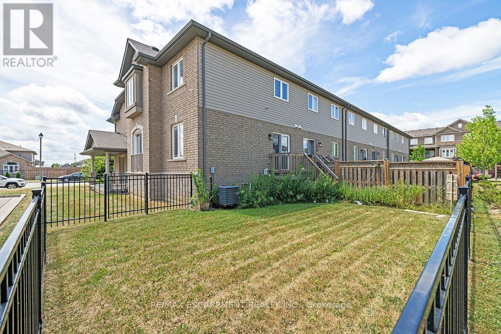 235 Bellagio Avenue, Hamilton, Ontario  L0R 1P0 - Photo 6 - X12296355