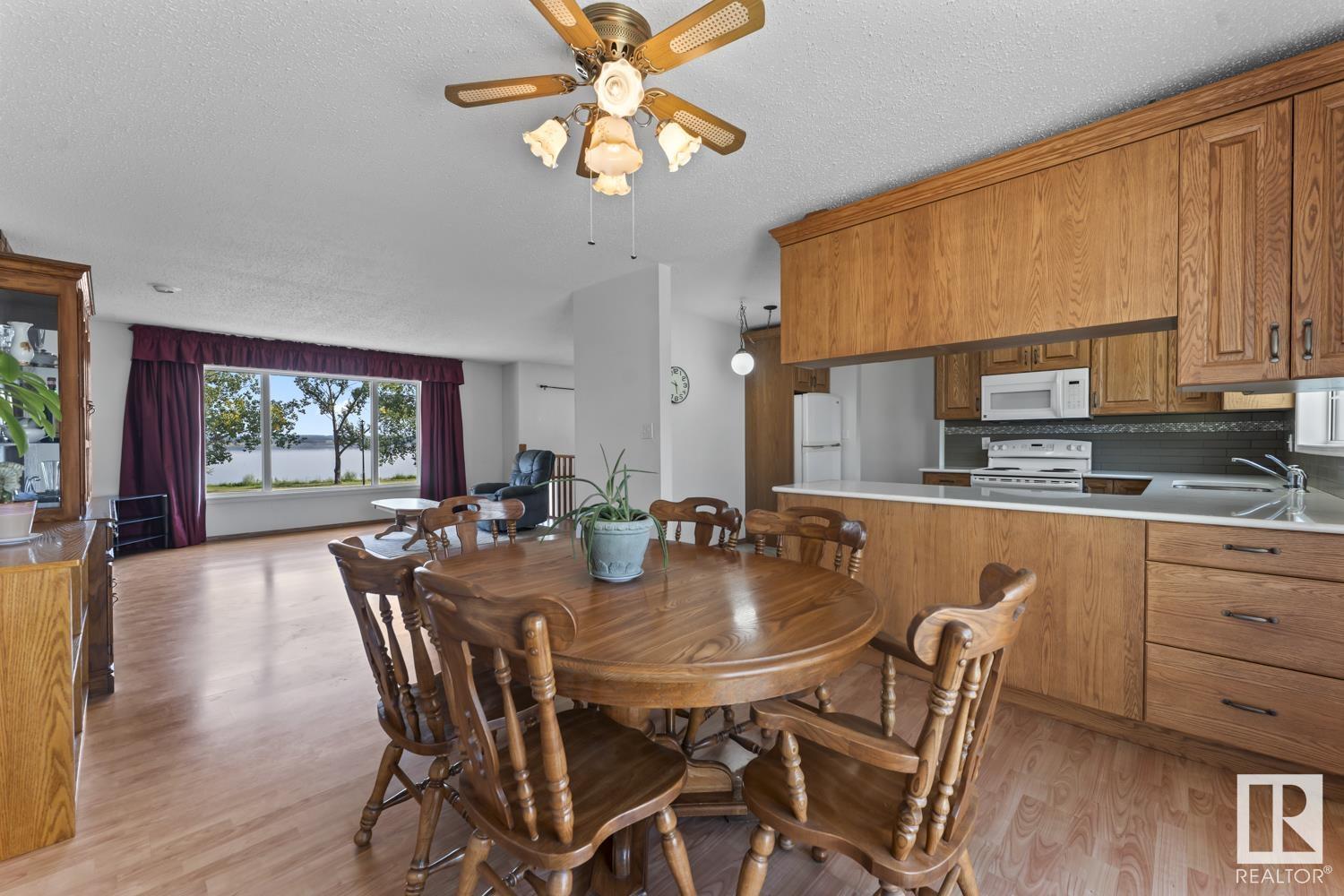 4709 Lakeshore Dr, Bonnyville Town, Alberta  T9N 1P9 - Photo 9 - E4448825