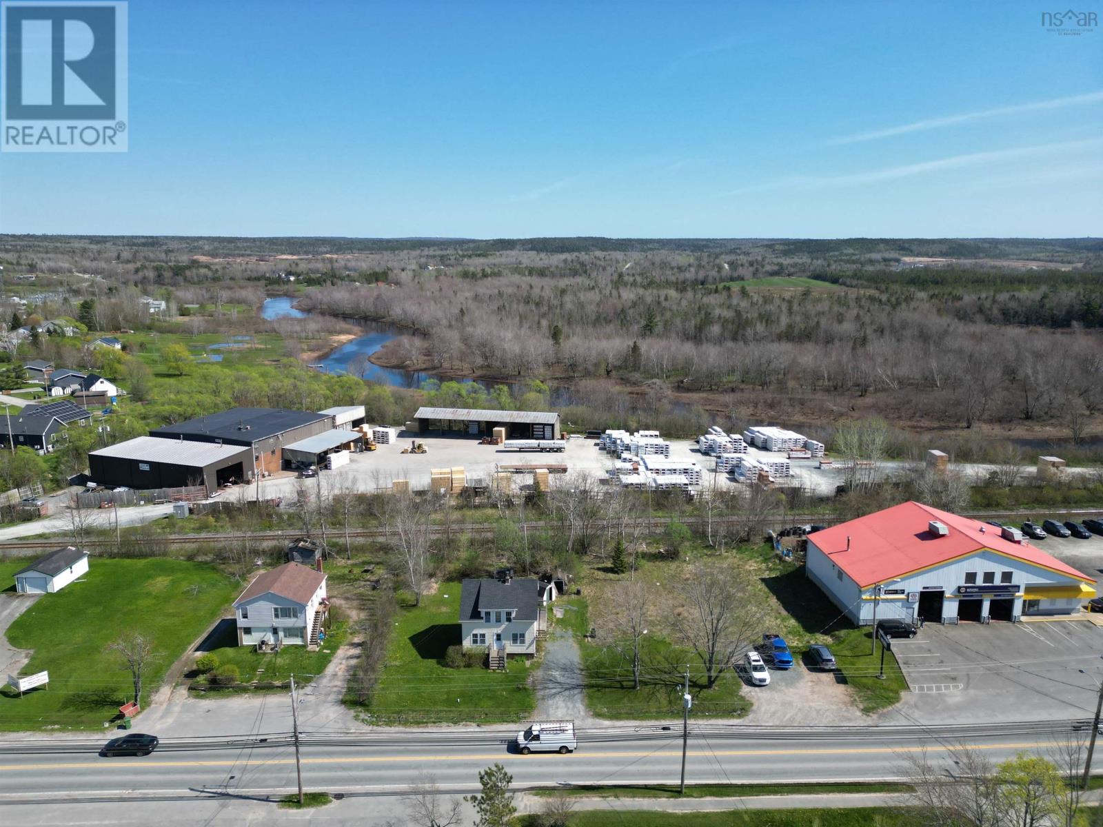 719 Highway 2, Elmsdale, Nova Scotia  B2S 1A8 - Photo 4 - 202513935