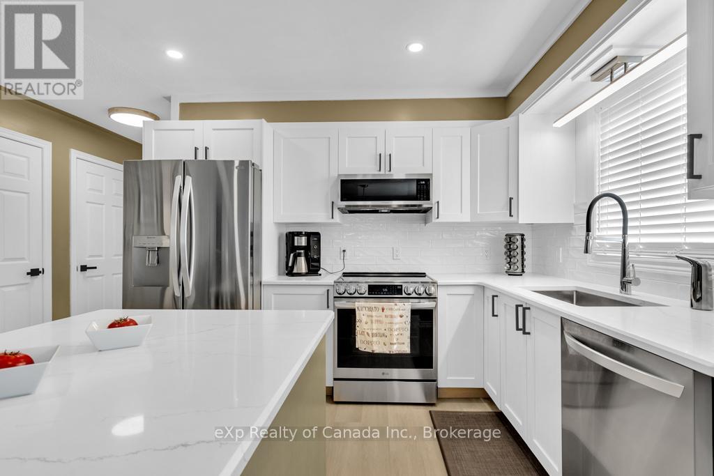 124 Wilson Avenue, Tillsonburg, Ontario  N4G 5T3 - Photo 11 - X12280642