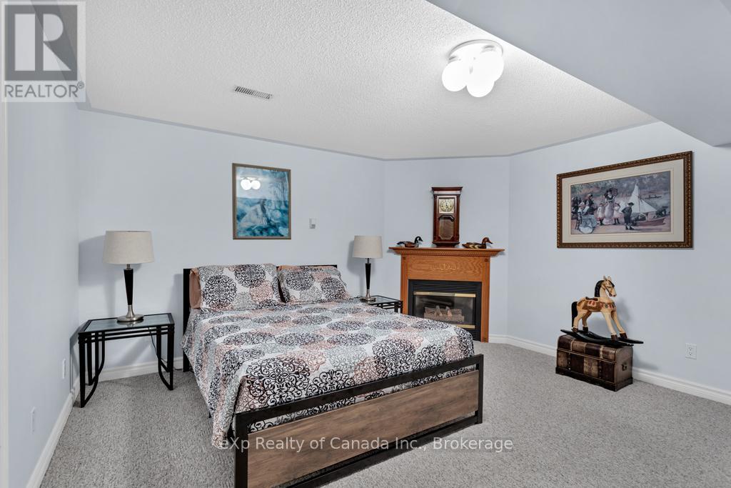 124 Wilson Avenue, Tillsonburg, Ontario  N4G 5T3 - Photo 24 - X12280642