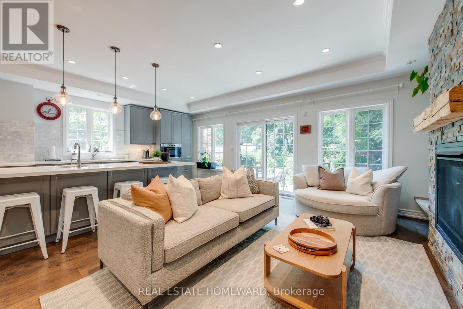Property at 52 HAREWOOD AVENUE image 5