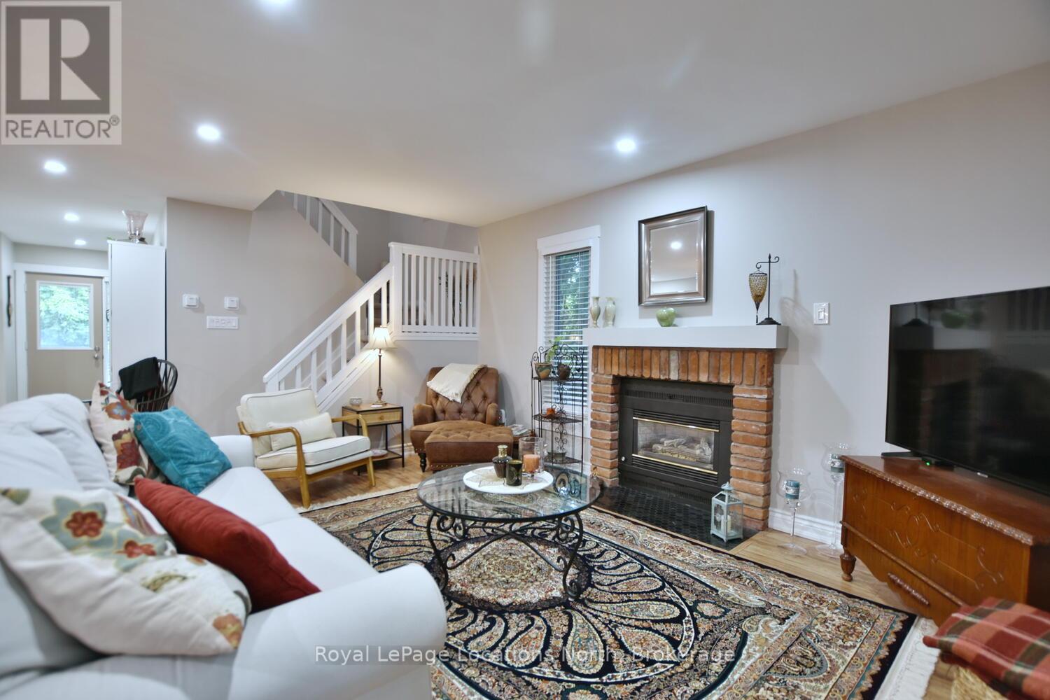 401 - 12 Dawson Drive, Collingwood, Ontario  L9Y 5B4 - Photo 34 - S12294663