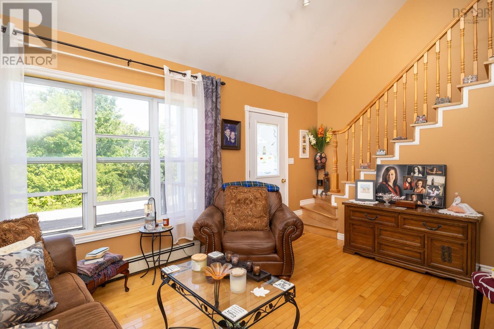 50 Duncan Street, Glace Bay, Nova Scotia  B1A 2L6 - Photo 11 - 202518075