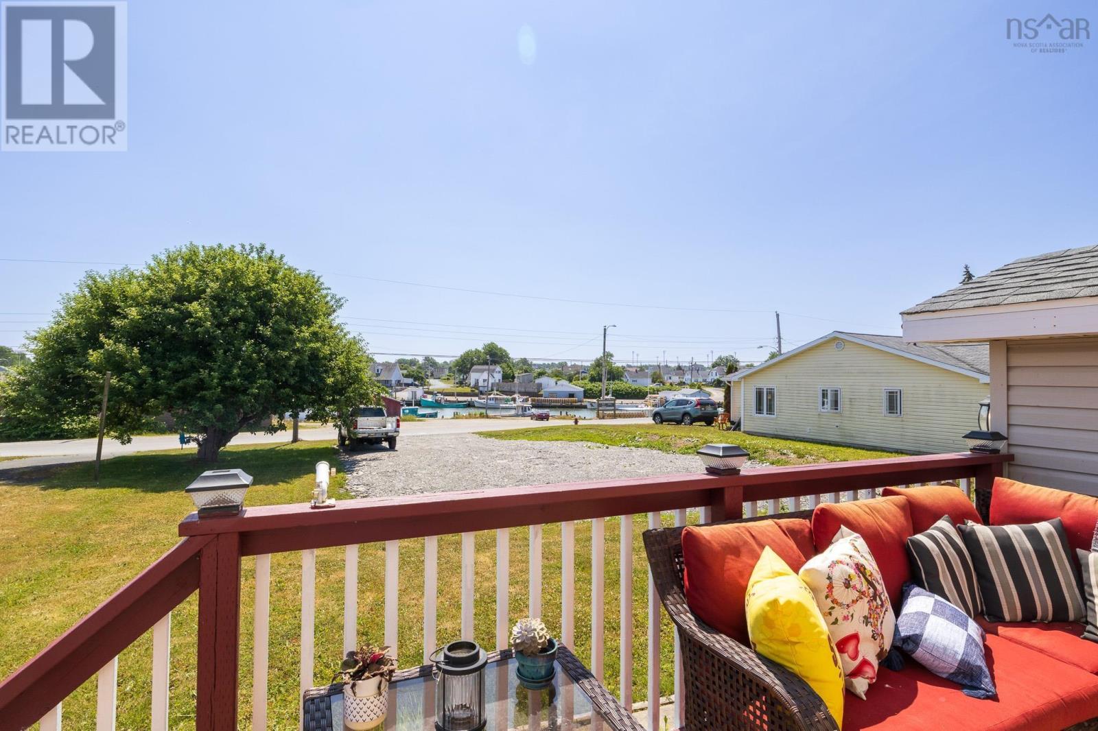 50 Duncan Street, Glace Bay, Nova Scotia  B1A 2L6 - Photo 6 - 202518075