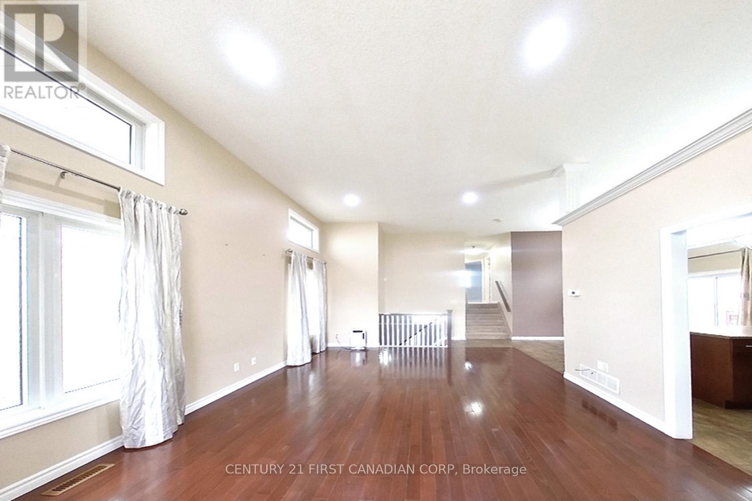 1020 Hanson Crescent, London North, Ontario  N6G 0B9 - Photo 2 - X12296401