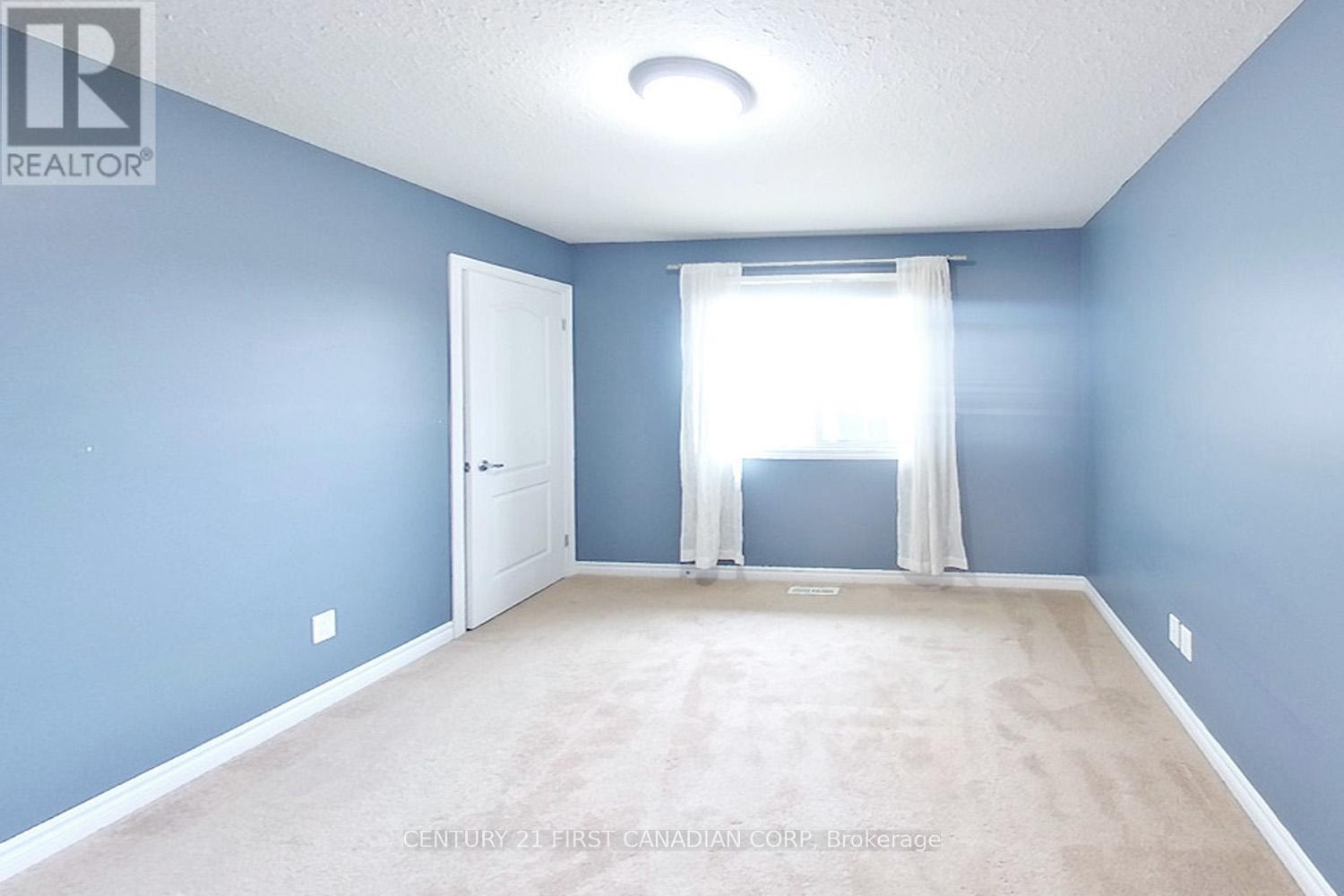1020 Hanson Crescent, London North, Ontario  N6G 0B9 - Photo 9 - X12296401