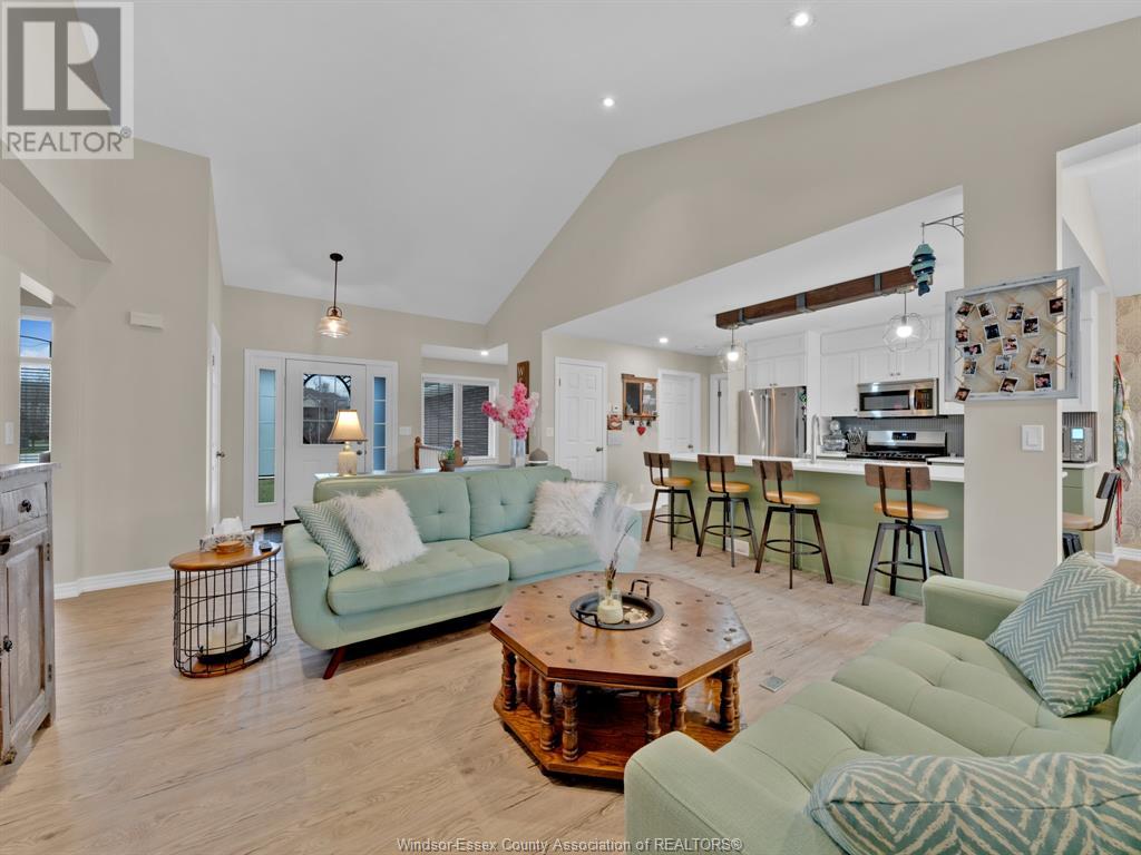 Property at 132 PRINCE ALBERT STREET North image 4