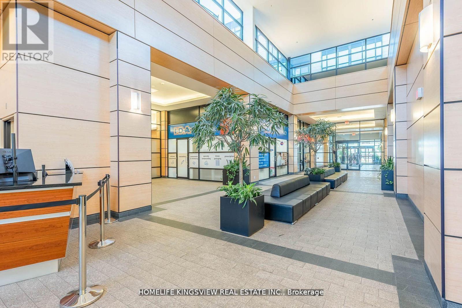 Property at 808 - 2910 HIGHWAY 7 ROAD W image 3