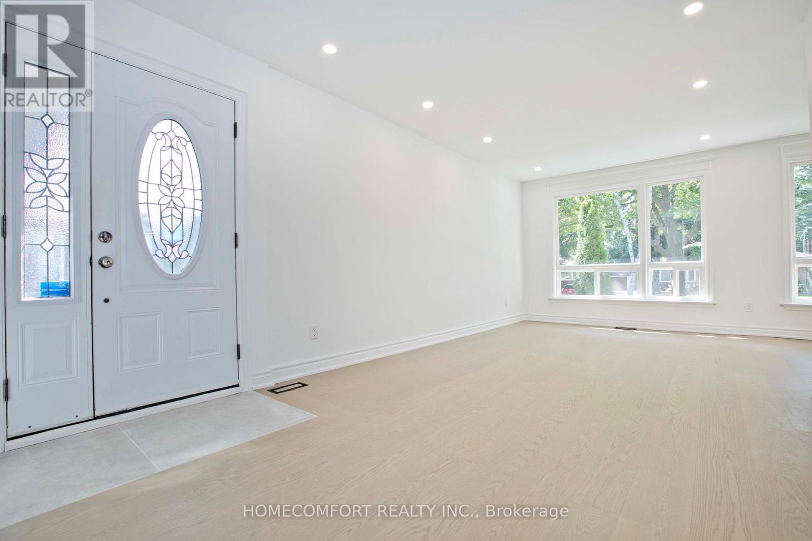 Property at 435 TAYLOR MILLS DRIVE S image 3