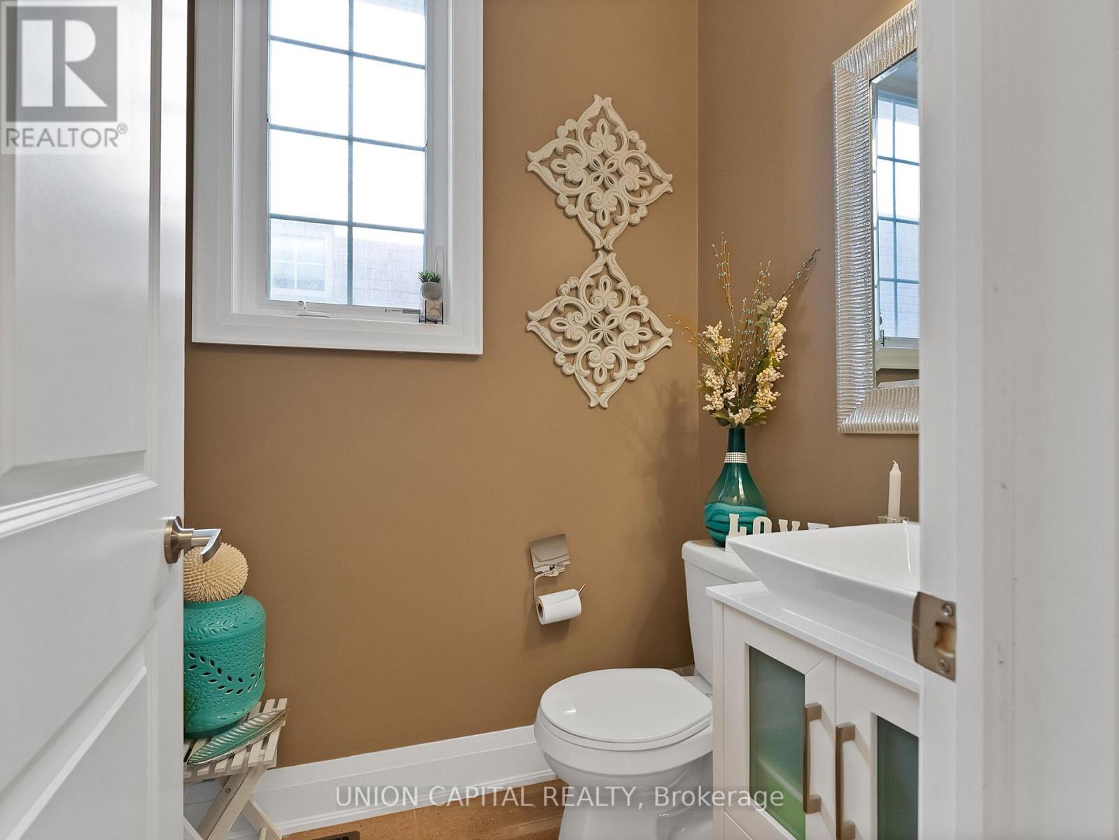 7 Legendary Circle, Brampton, Ontario  L6Y 0R9 - Photo 13 - W12296394