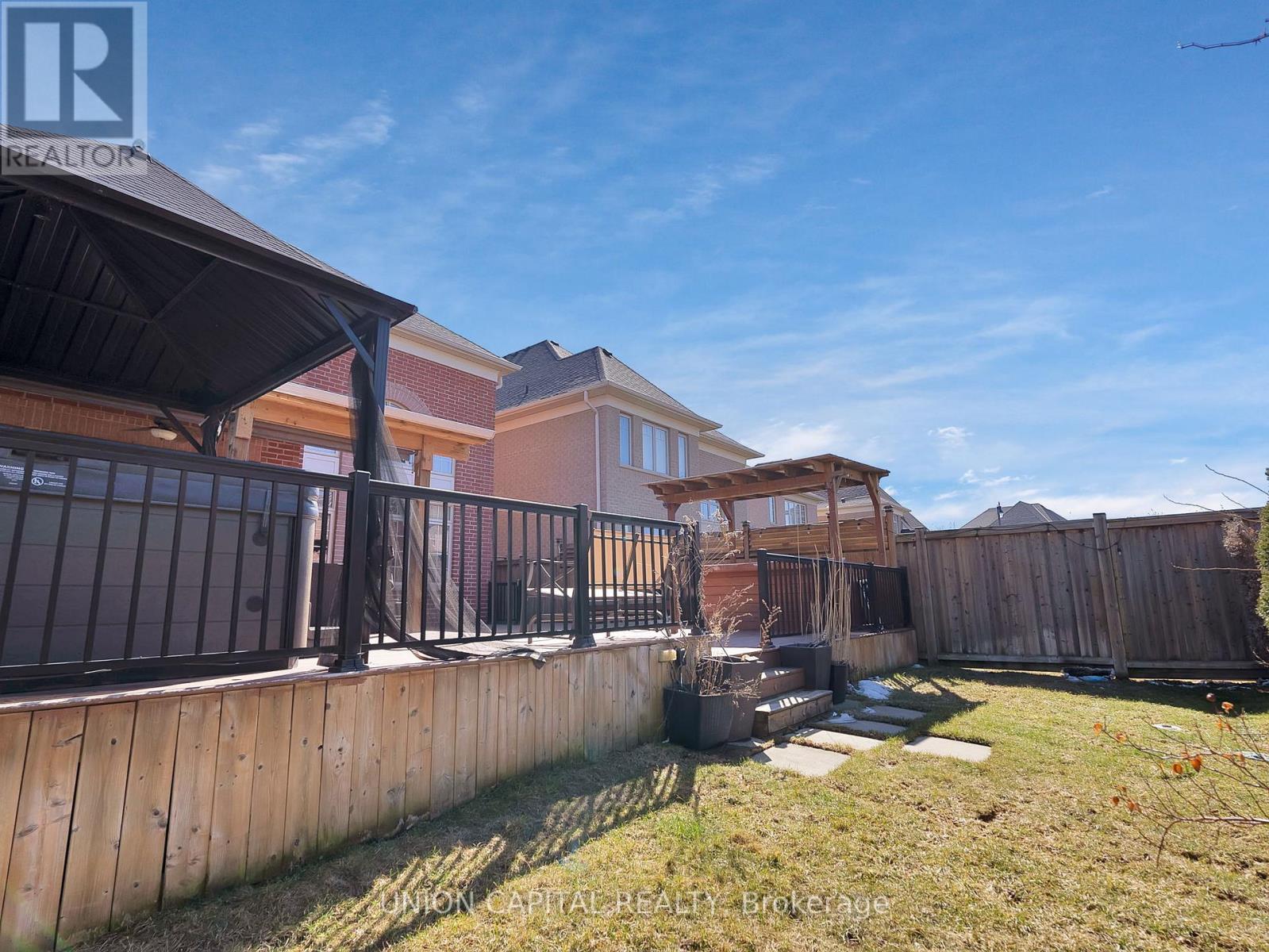7 Legendary Circle, Brampton, Ontario  L6Y 0R9 - Photo 26 - W12296394