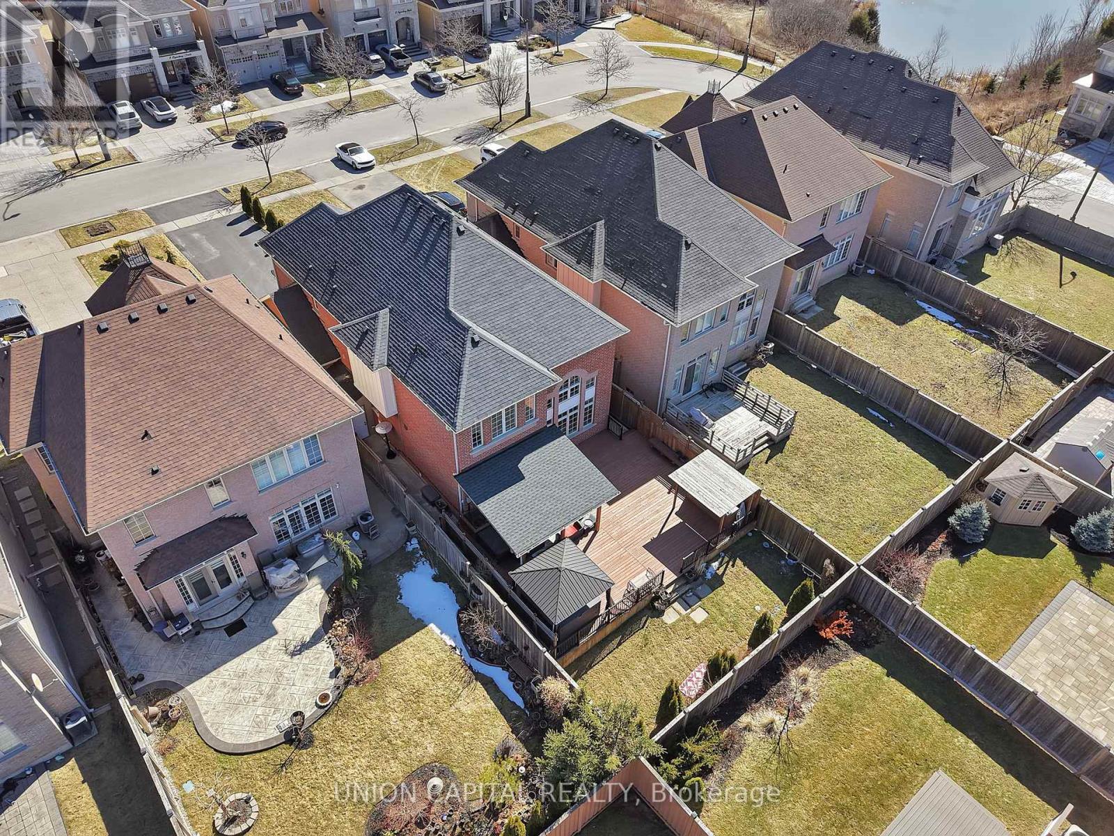 7 Legendary Circle, Brampton, Ontario  L6Y 0R9 - Photo 28 - W12296394