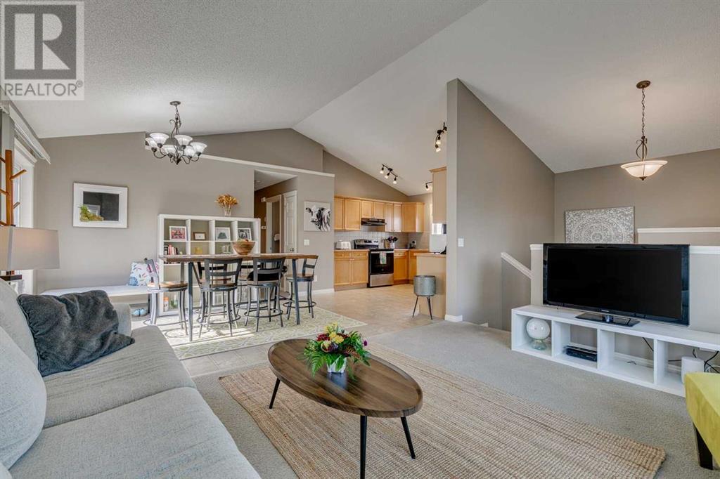 Property at 303 Cimarron Boulevard image 4