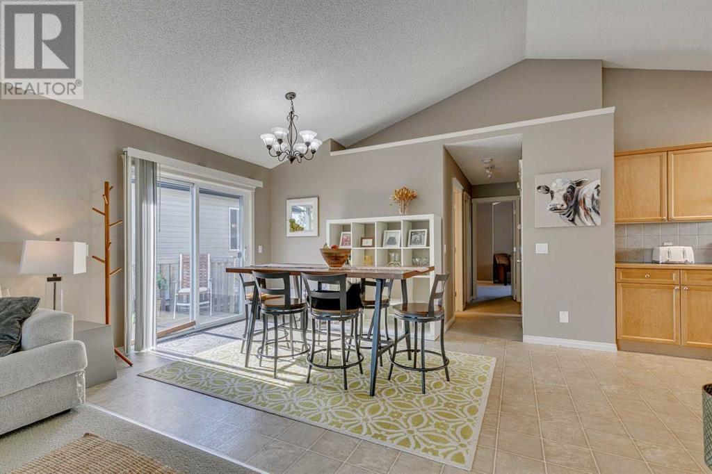 Property at 303 Cimarron Boulevard image 5