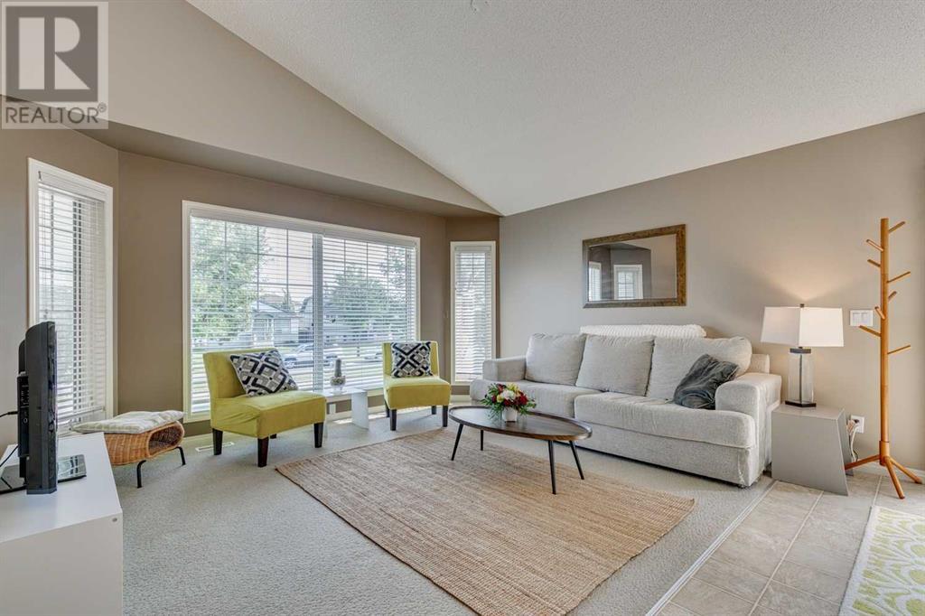 Property at 303 Cimarron Boulevard image 2