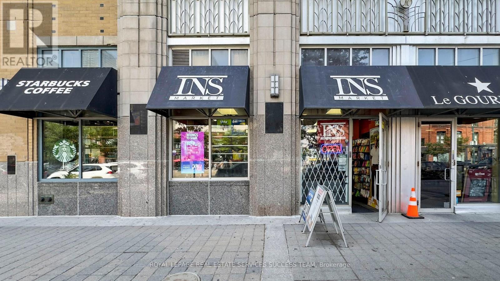 3 - 148 SPADINA AVENUE, Toronto, Ontario
