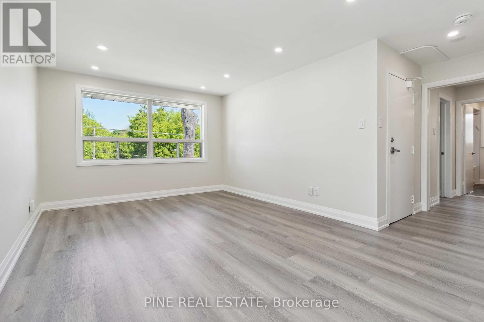 3 - 19 Queen Street W, Mississauga, Ontario  L5H 1L5 - Photo 10 - W12295822