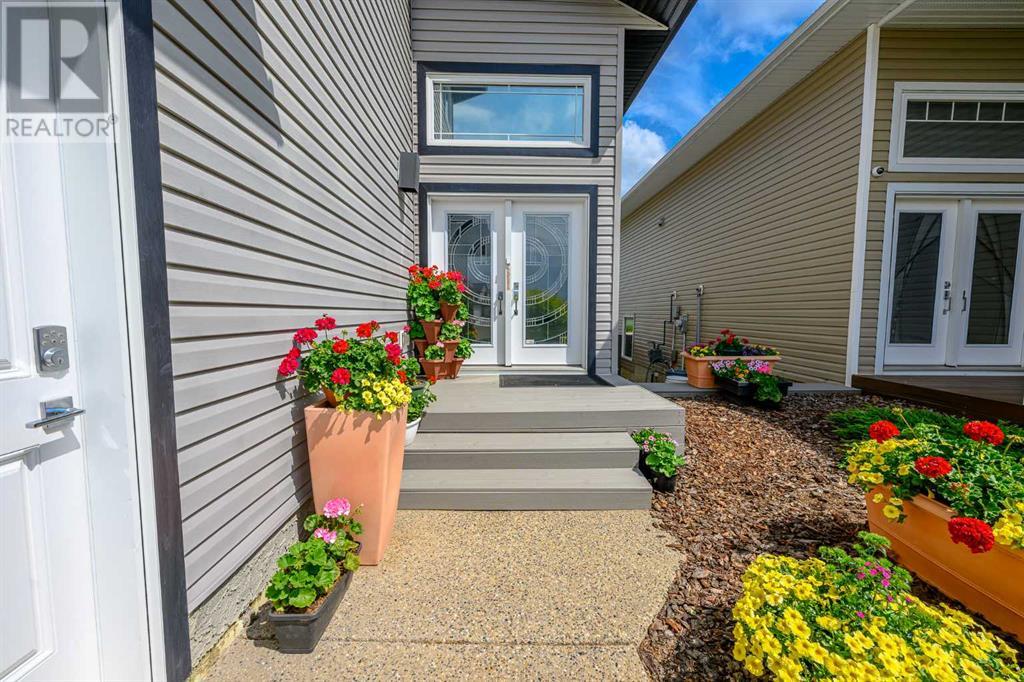 Property at 7041 85 Street image 2