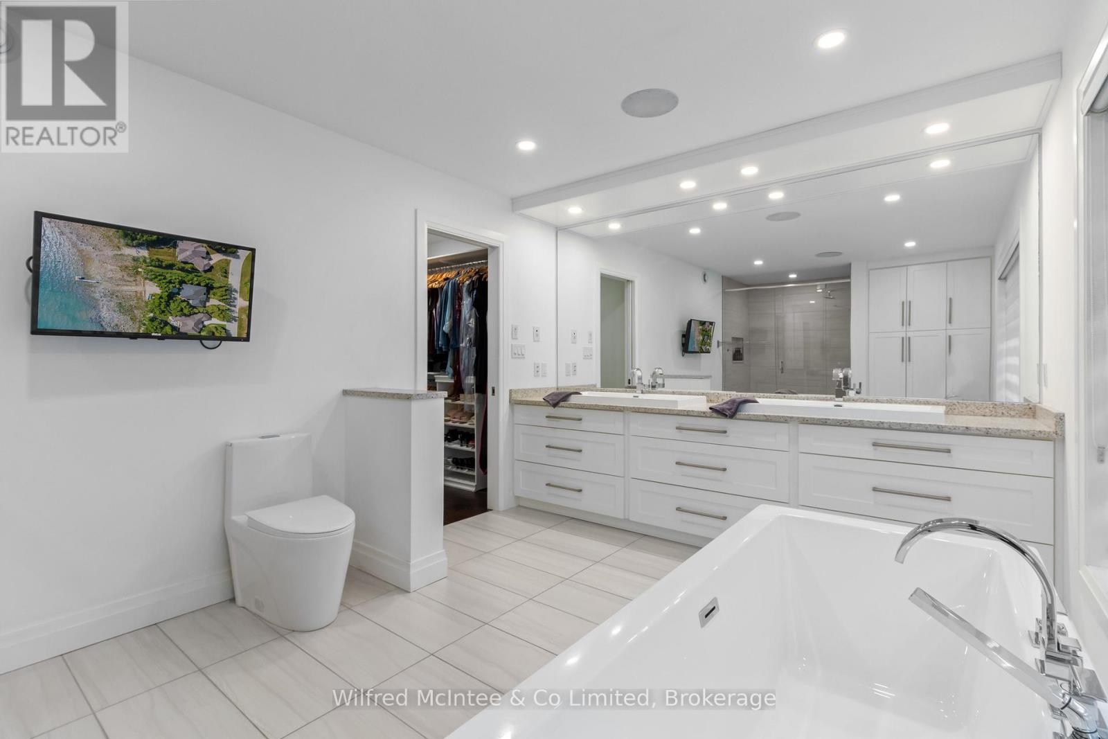 159 Upper Lorne Beach Road, Kincardine, Ontario  N0G 2T0 - Photo 24 - X12296444
