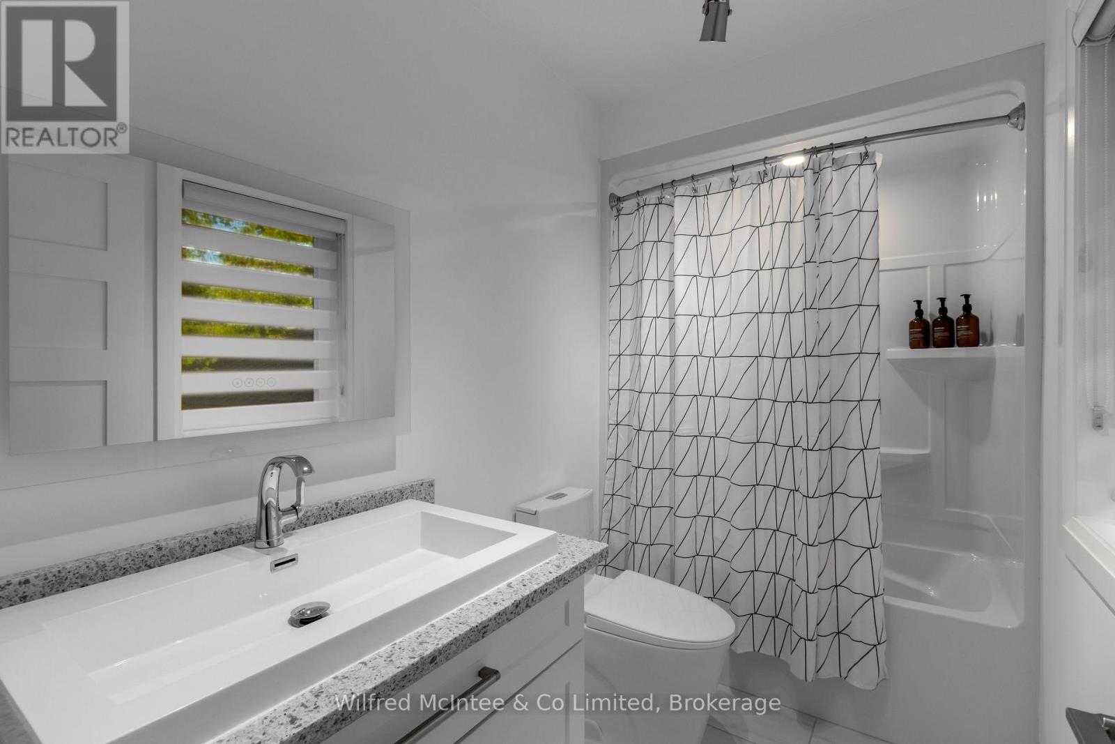 159 Upper Lorne Beach Road, Kincardine, Ontario  N0G 2T0 - Photo 32 - X12296444
