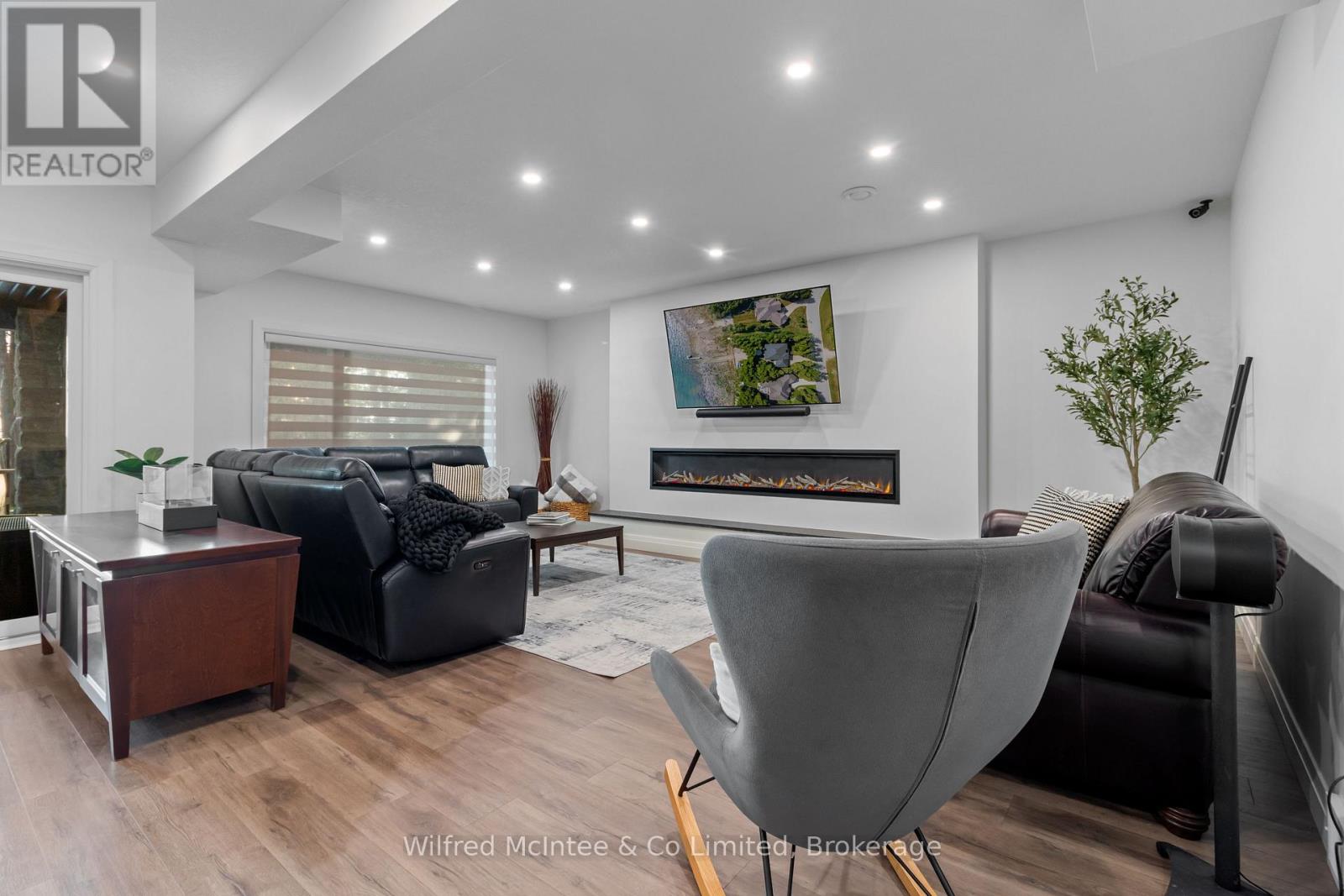 159 Upper Lorne Beach Road, Kincardine, Ontario  N0G 2T0 - Photo 34 - X12296444