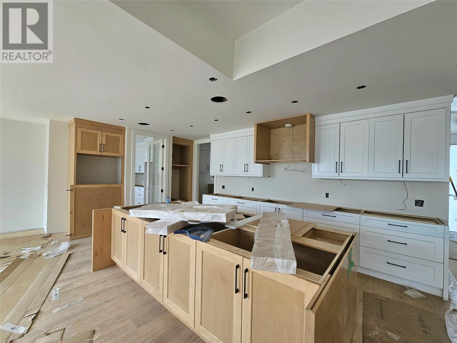 1122 Carnoustie Drive, Kelowna, British Columbia  V1P 0A3 - Photo 5 - 10329424